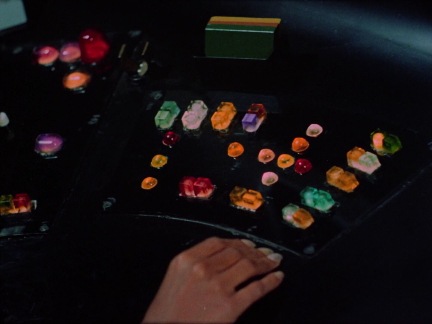 ariane179254_StarTrek_2x07_Catspaw_0053.jpg