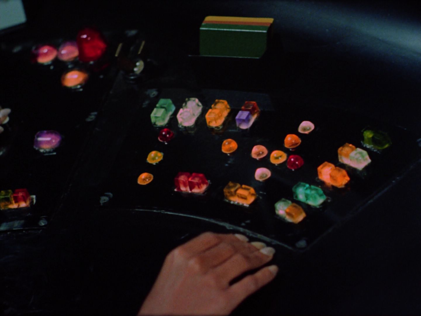ariane179254_StarTrek_2x07_Catspaw_0054.jpg