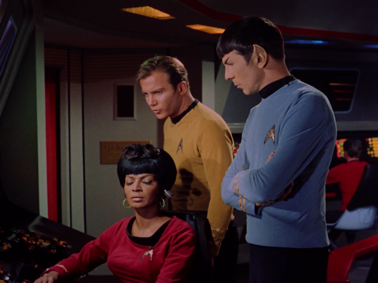 ariane179254_StarTrek_2x07_Catspaw_0064.jpg