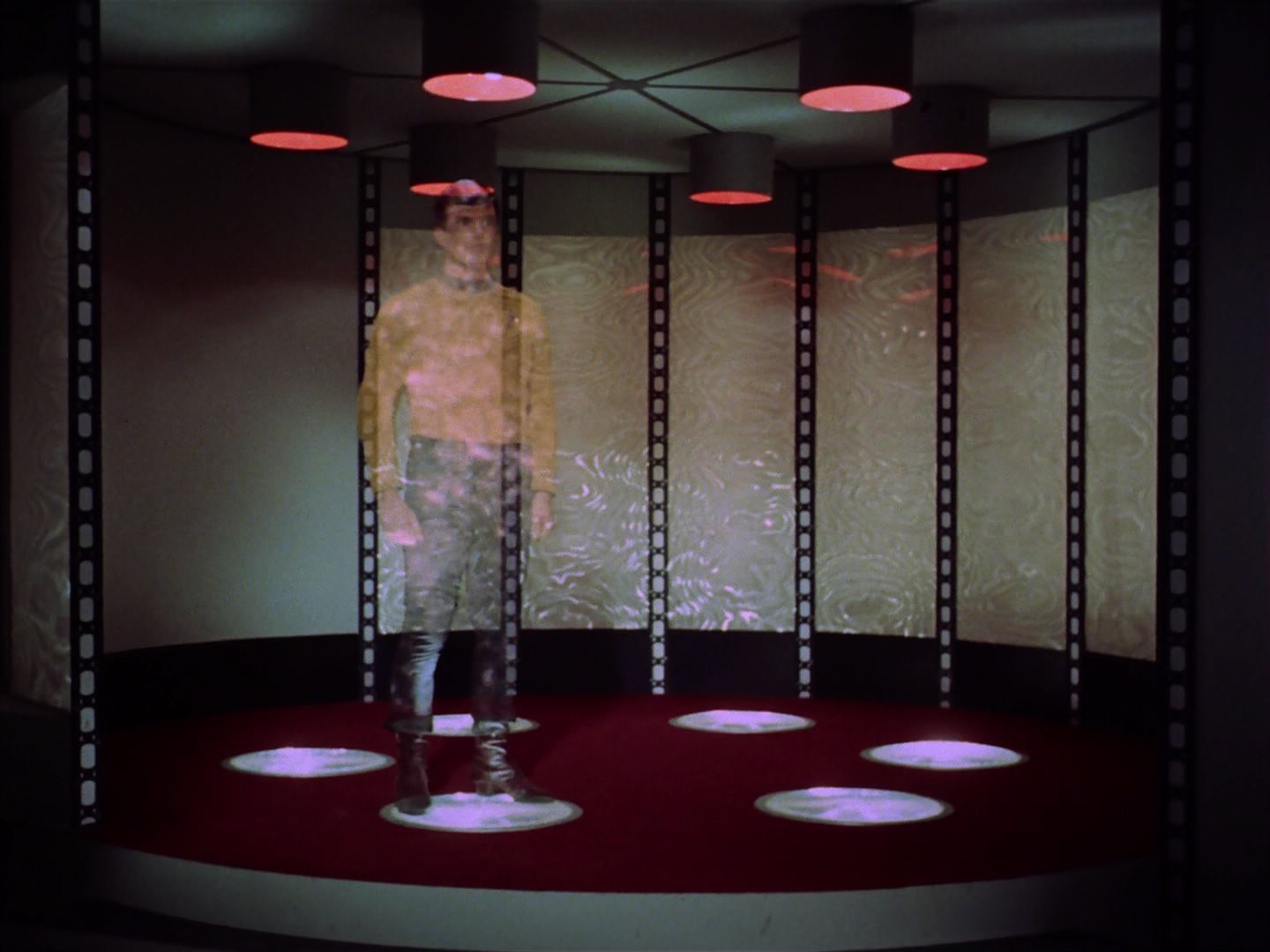 ariane179254_StarTrek_2x07_Catspaw_0085.jpg