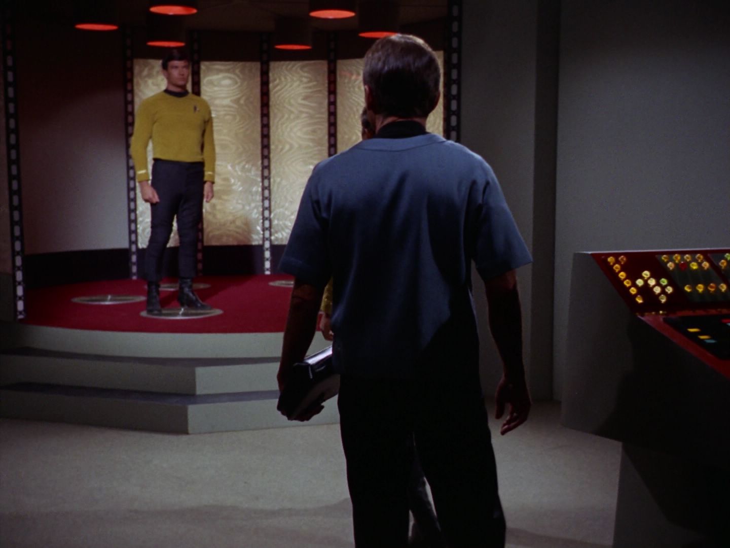 ariane179254_StarTrek_2x07_Catspaw_0091.jpg