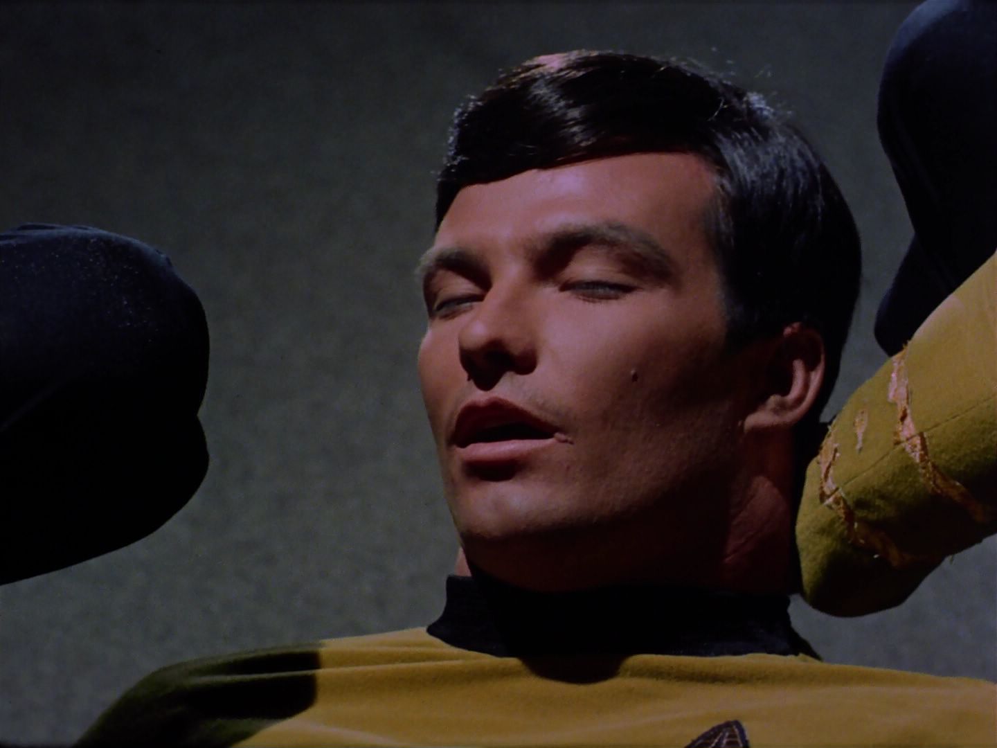 ariane179254_StarTrek_2x07_Catspaw_0110.jpg