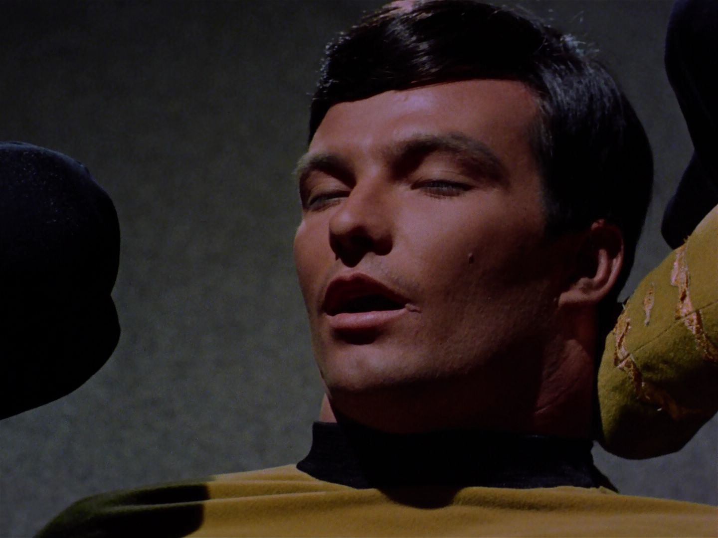 ariane179254_StarTrek_2x07_Catspaw_0117.jpg