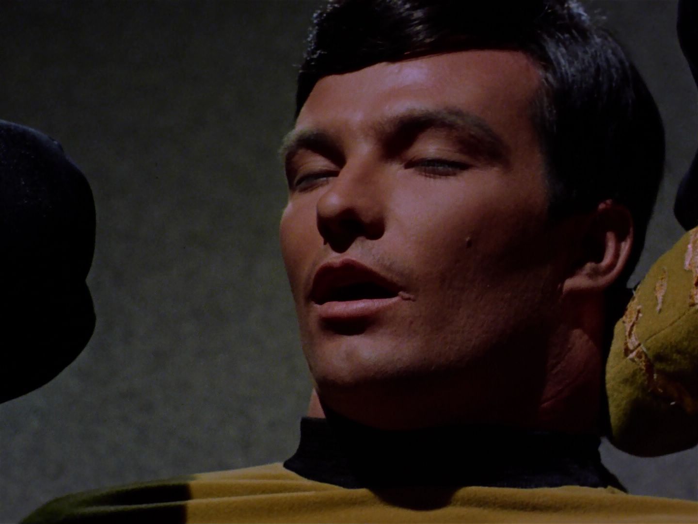 ariane179254_StarTrek_2x07_Catspaw_0119.jpg