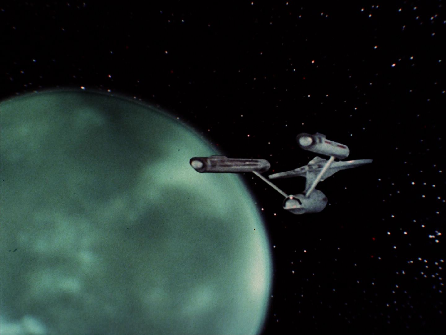 ariane179254_StarTrek_2x07_Catspaw_0225.jpg