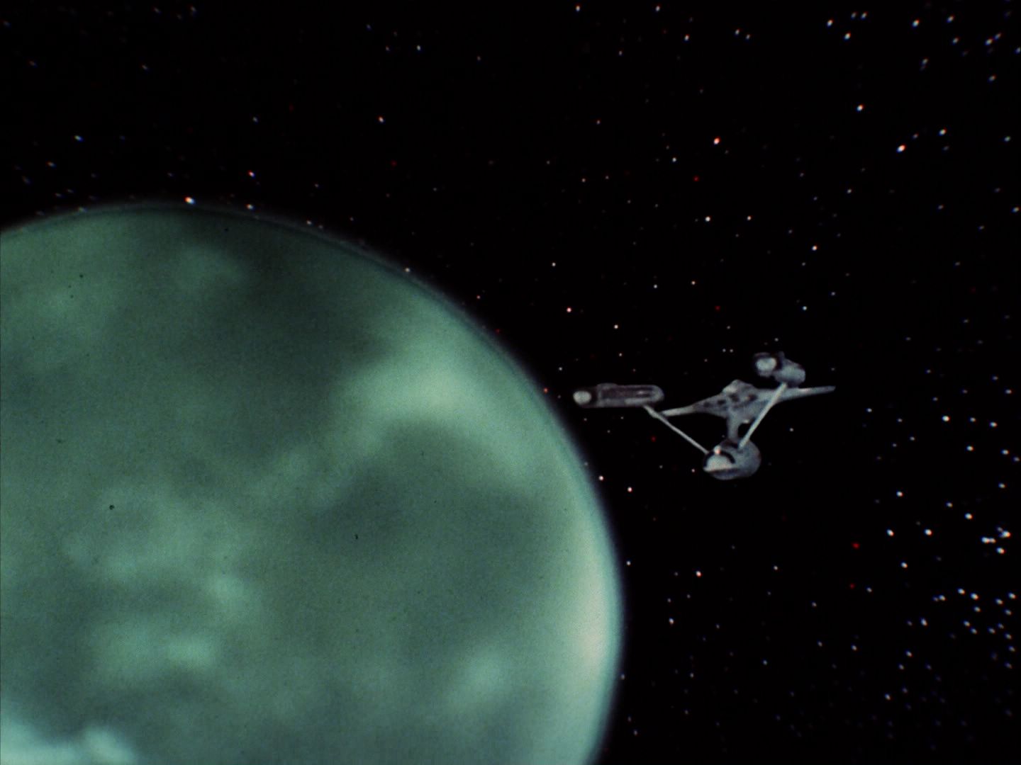 ariane179254_StarTrek_2x07_Catspaw_0227.jpg