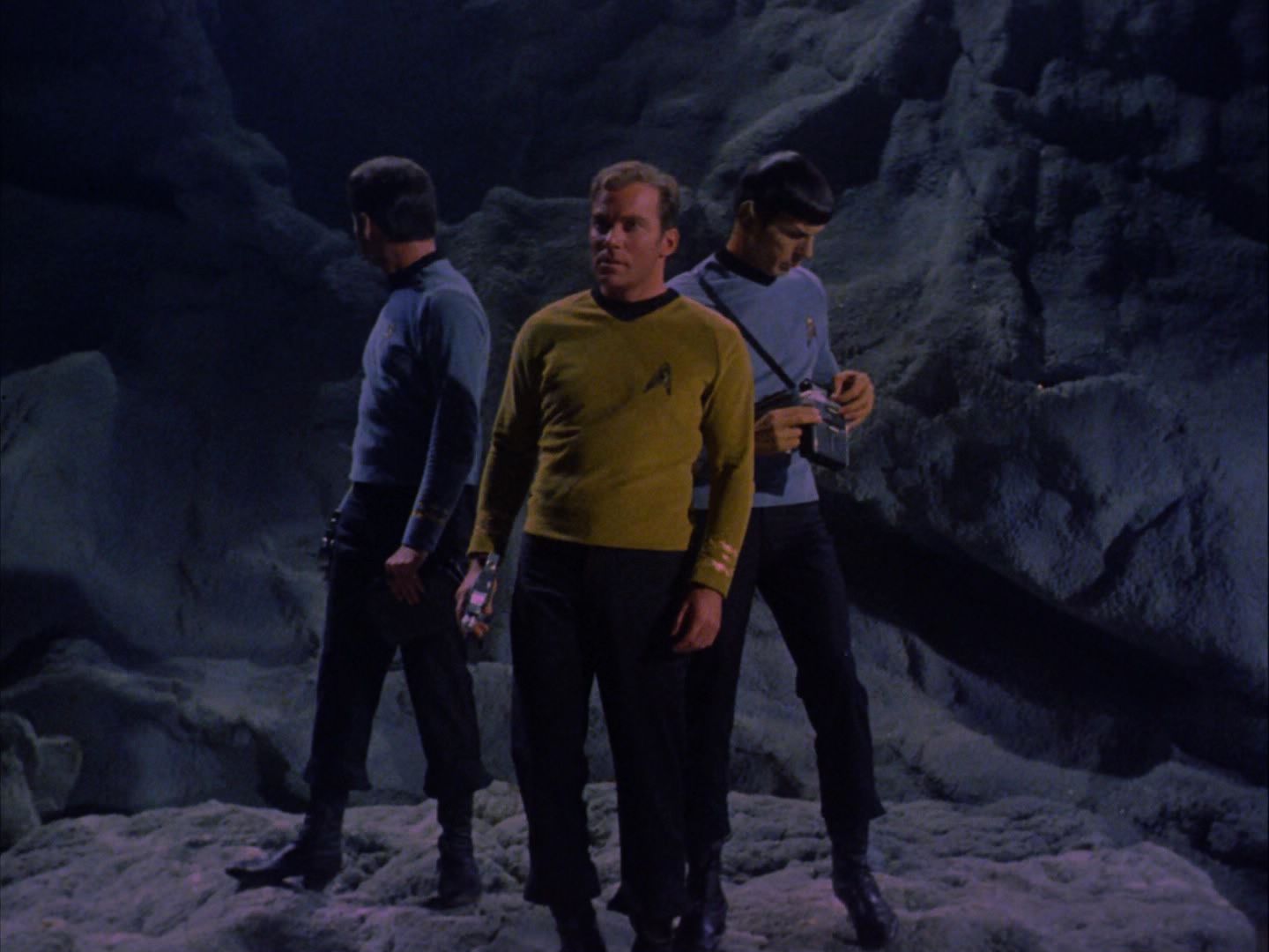 ariane179254_StarTrek_2x07_Catspaw_0251.jpg