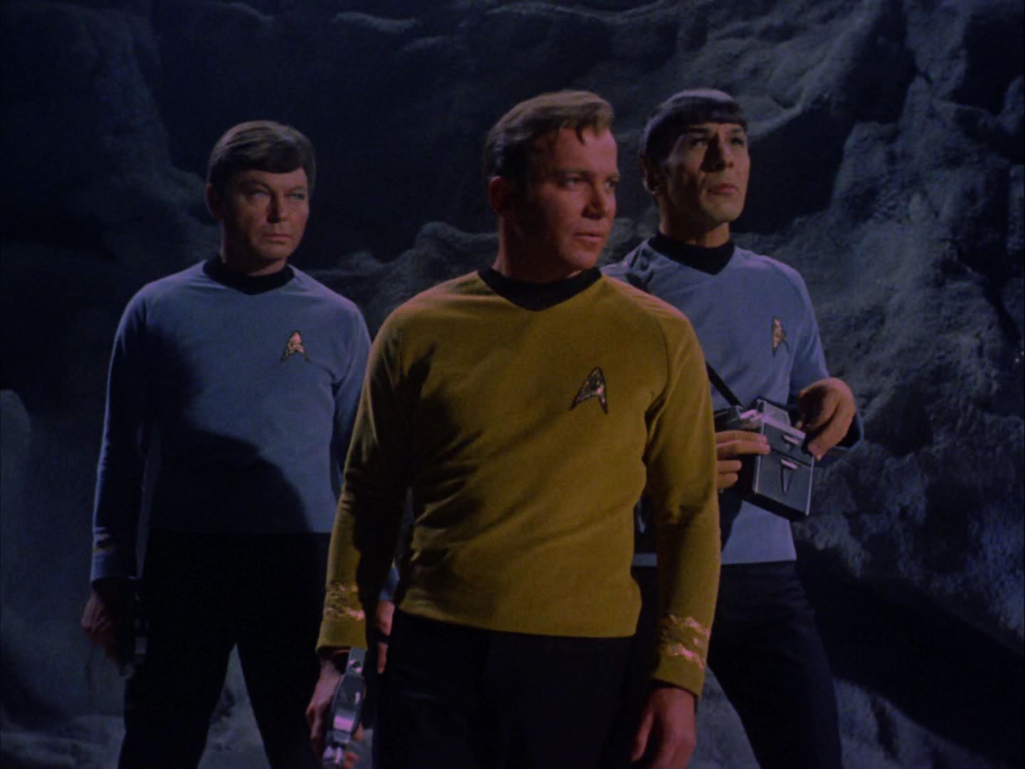 ariane179254_StarTrek_2x07_Catspaw_0256.jpg