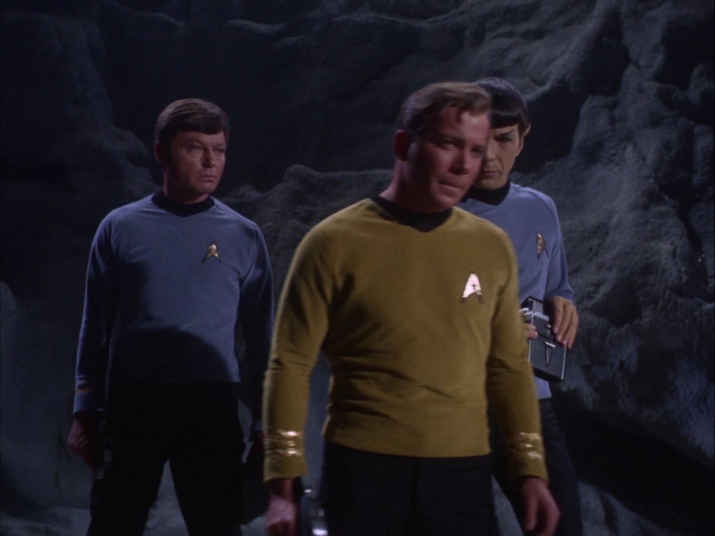 ariane179254_StarTrek_2x07_Catspaw_0276.jpg