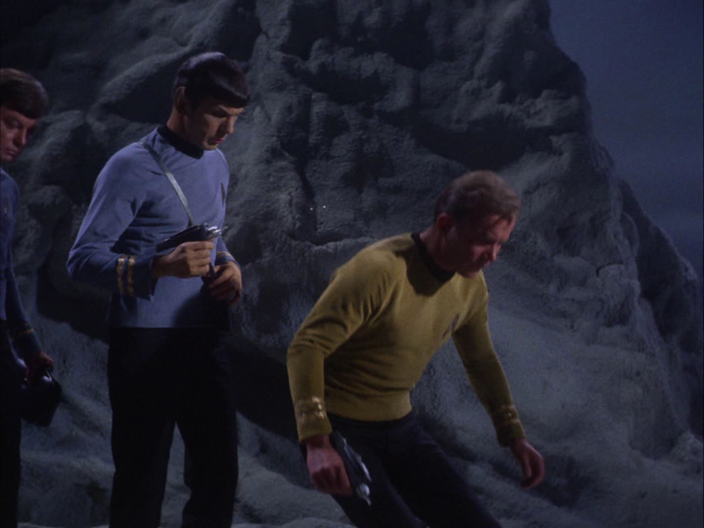 ariane179254_StarTrek_2x07_Catspaw_0281.jpg