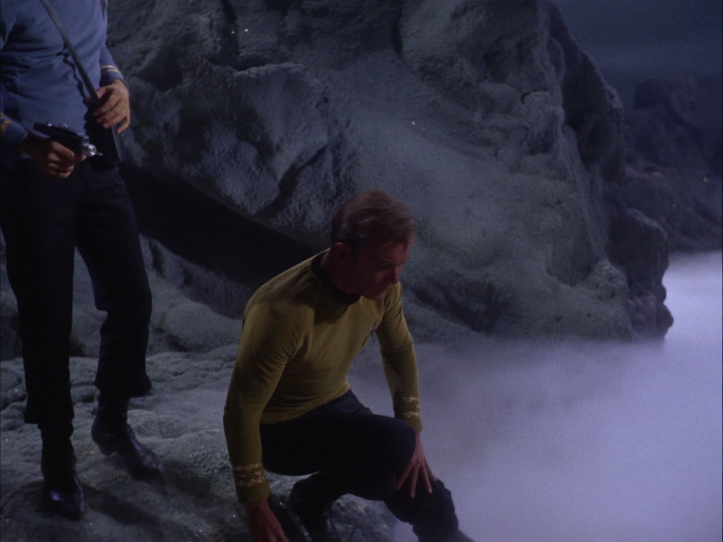 ariane179254_StarTrek_2x07_Catspaw_0286.jpg