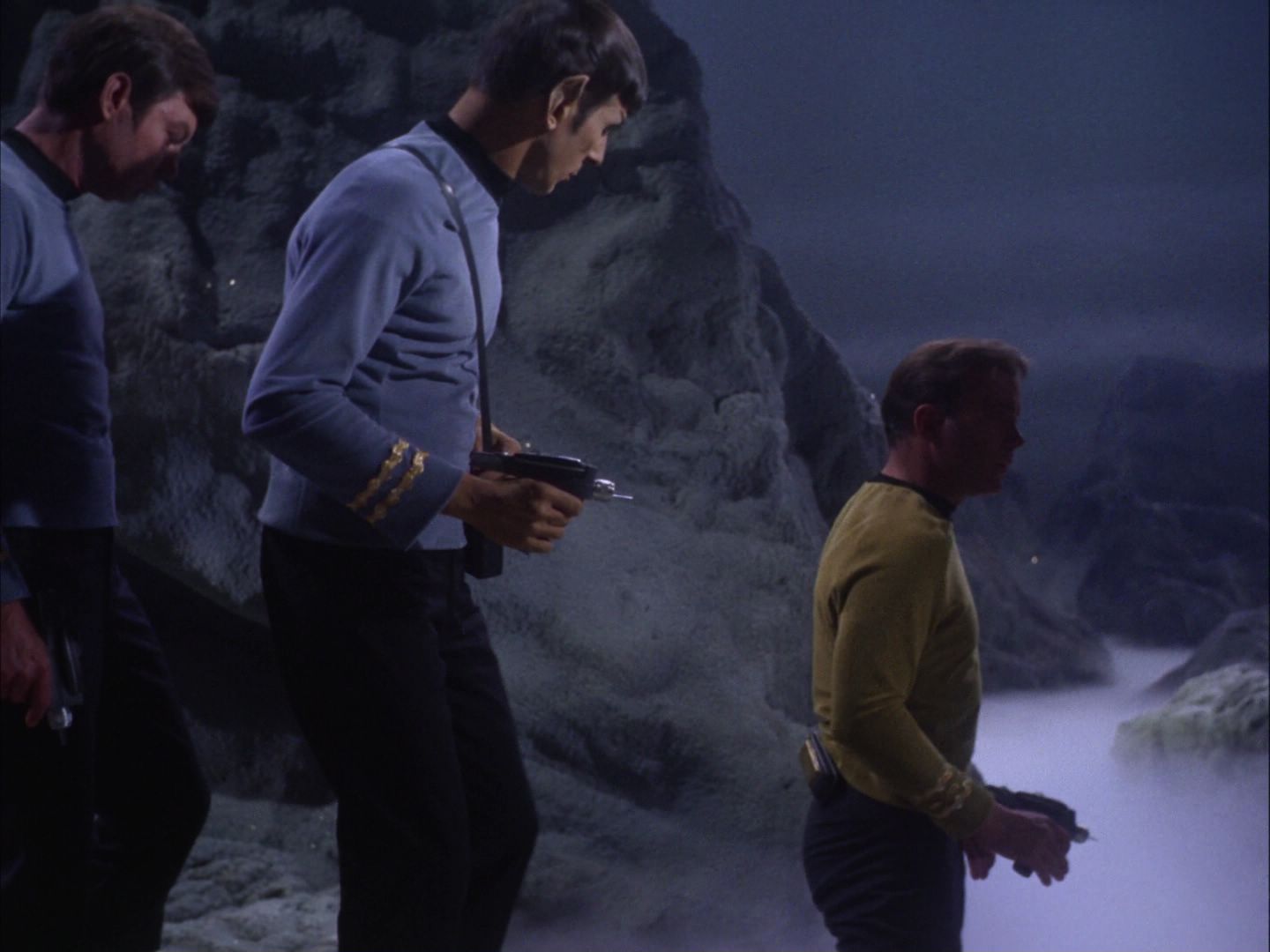 ariane179254_StarTrek_2x07_Catspaw_0292.jpg