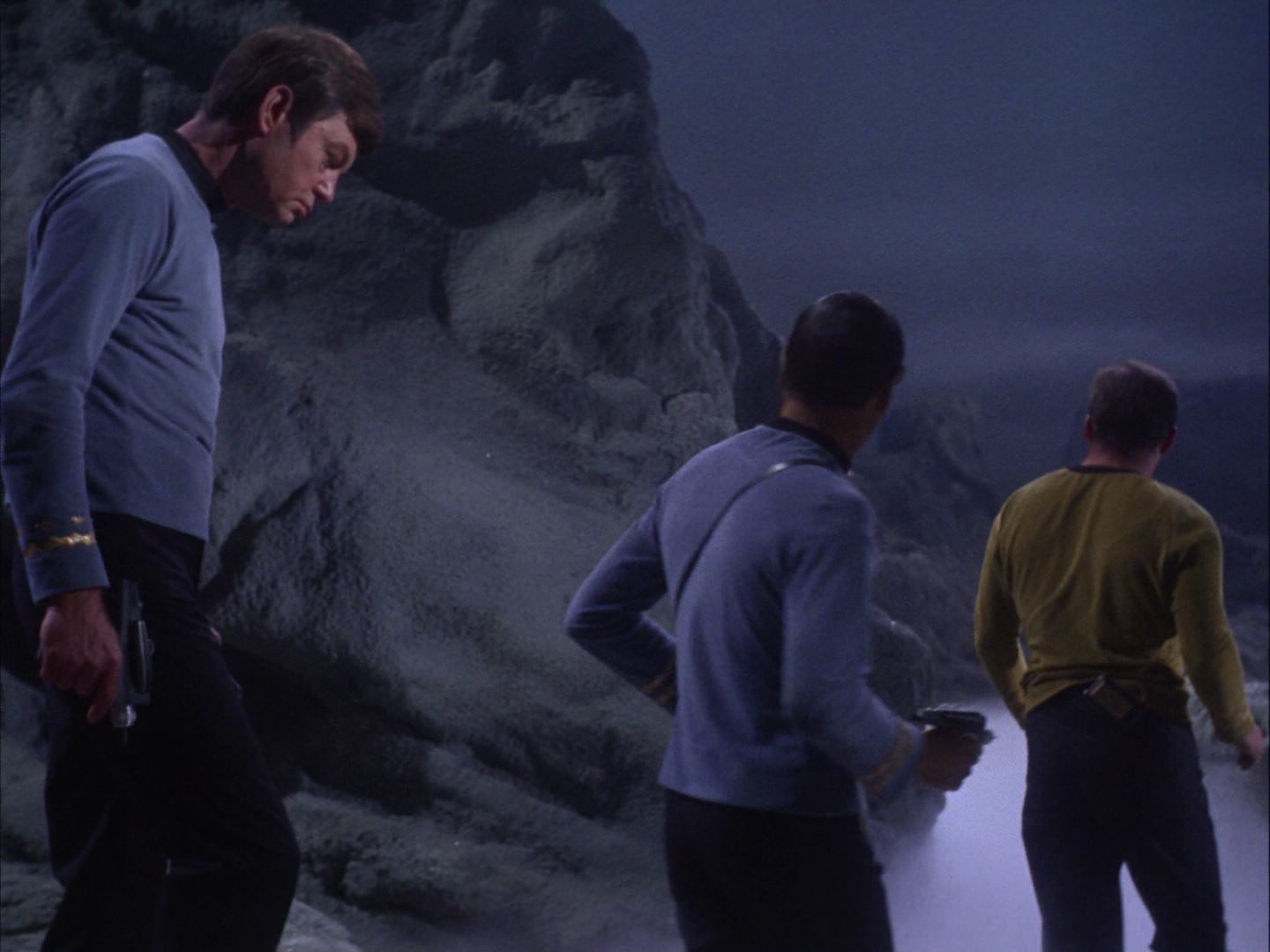 ariane179254_StarTrek_2x07_Catspaw_0295.jpg