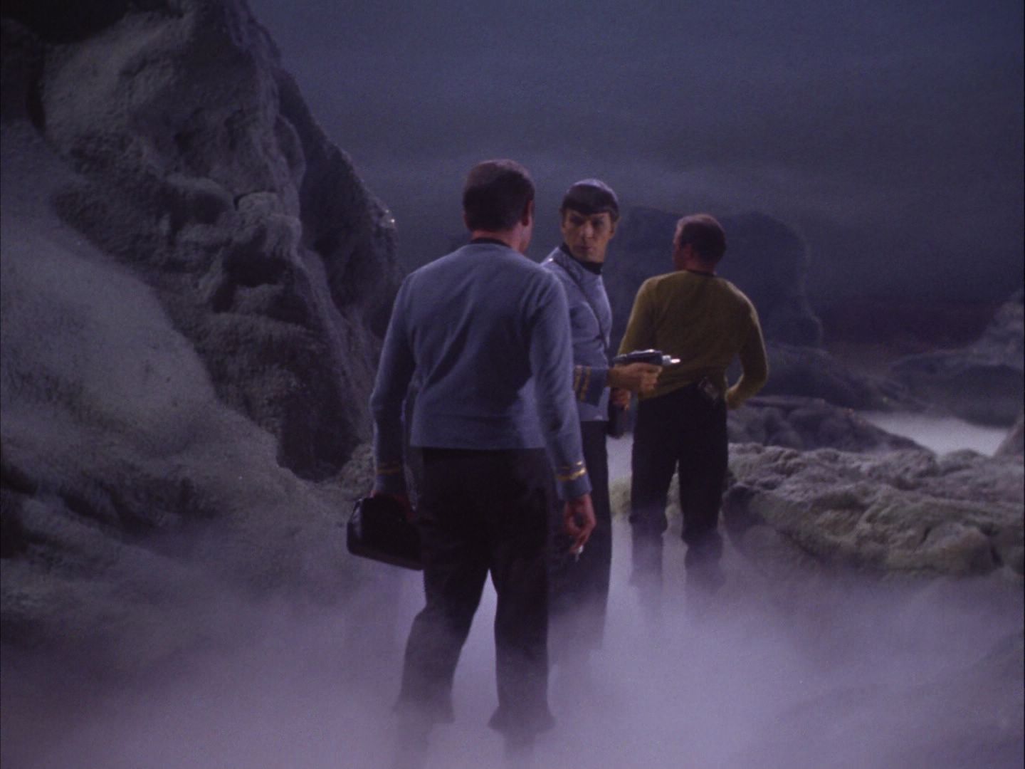 ariane179254_StarTrek_2x07_Catspaw_0301.jpg