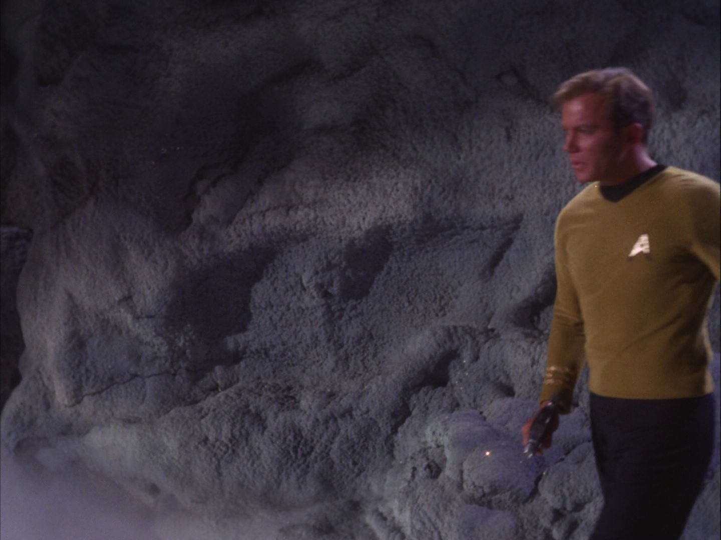 ariane179254_StarTrek_2x07_Catspaw_0304.jpg