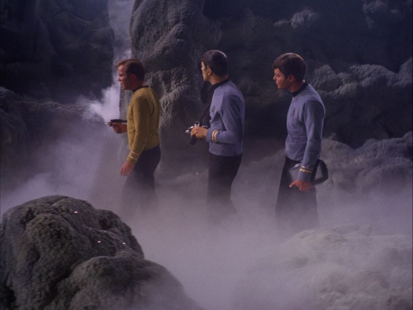 ariane179254_StarTrek_2x07_Catspaw_0377.jpg
