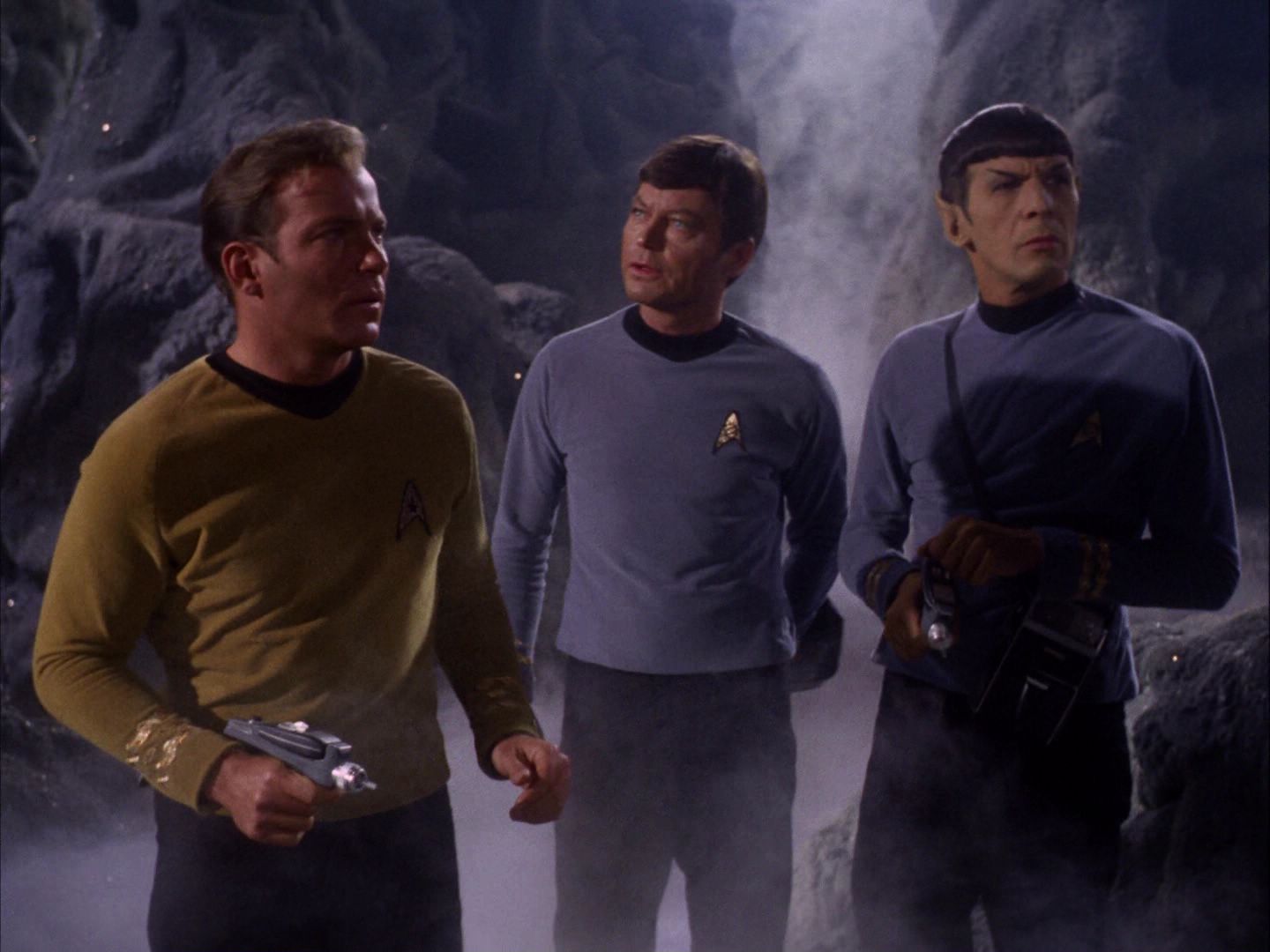 ariane179254_StarTrek_2x07_Catspaw_0412.jpg