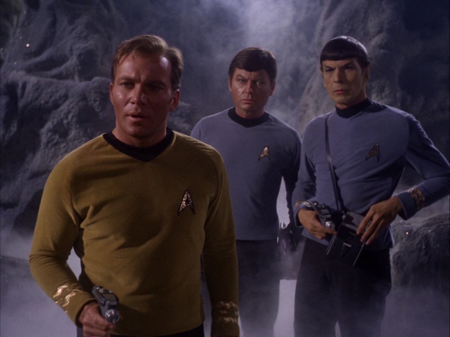 ariane179254_StarTrek_2x07_Catspaw_0458.jpg