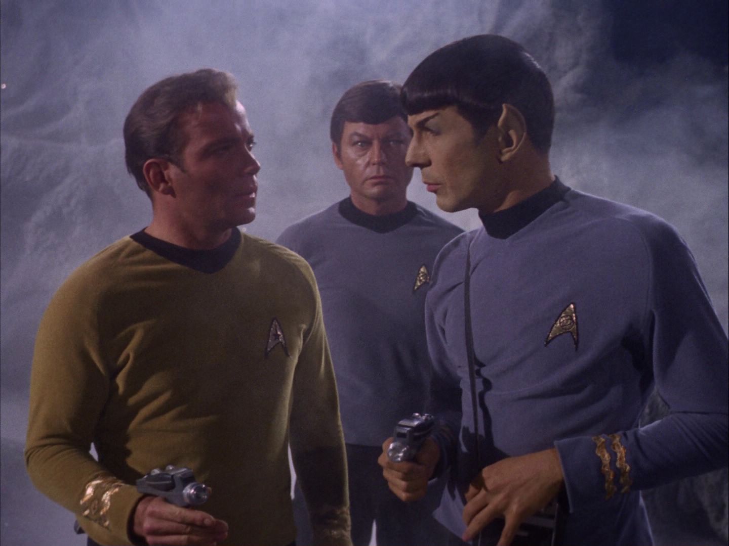 ariane179254_StarTrek_2x07_Catspaw_0518.jpg