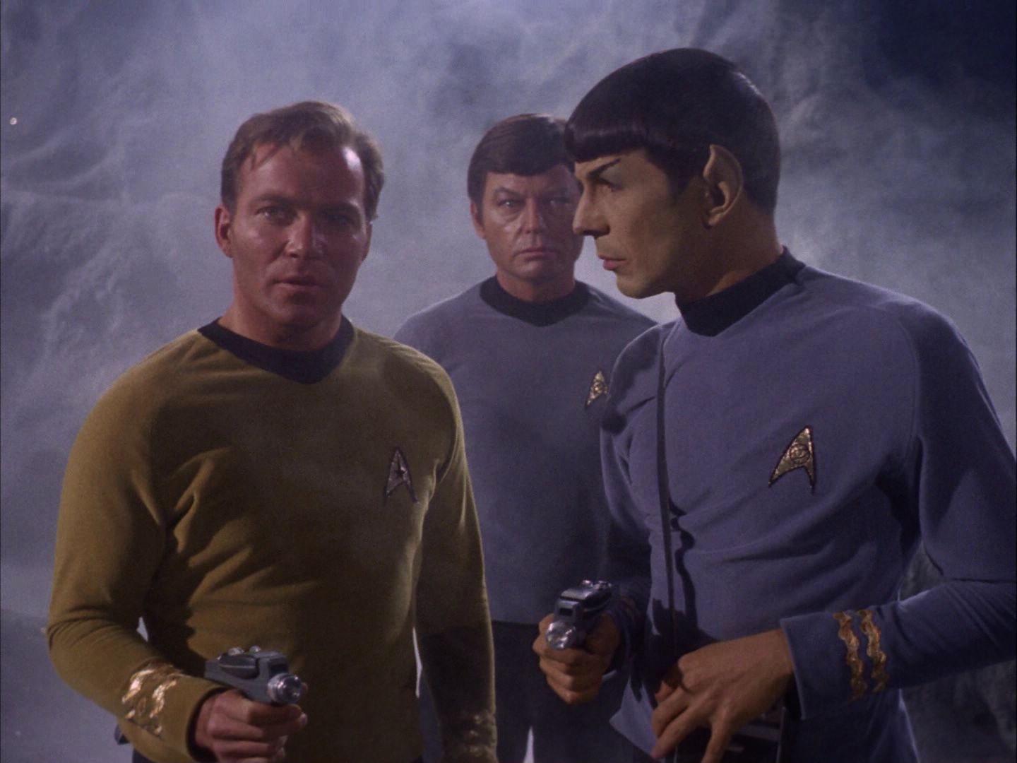 ariane179254_StarTrek_2x07_Catspaw_0520.jpg