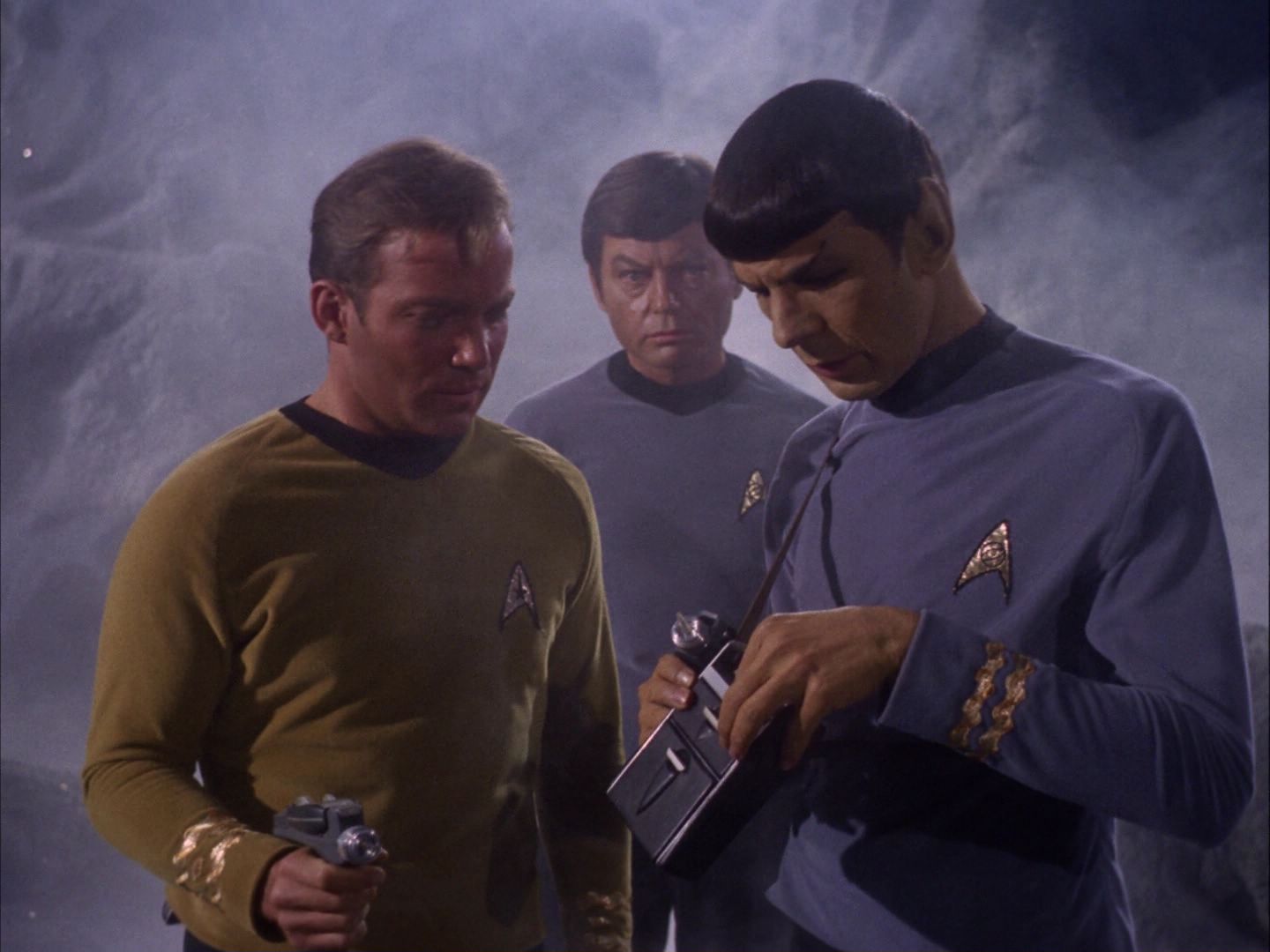 ariane179254_StarTrek_2x07_Catspaw_0527.jpg