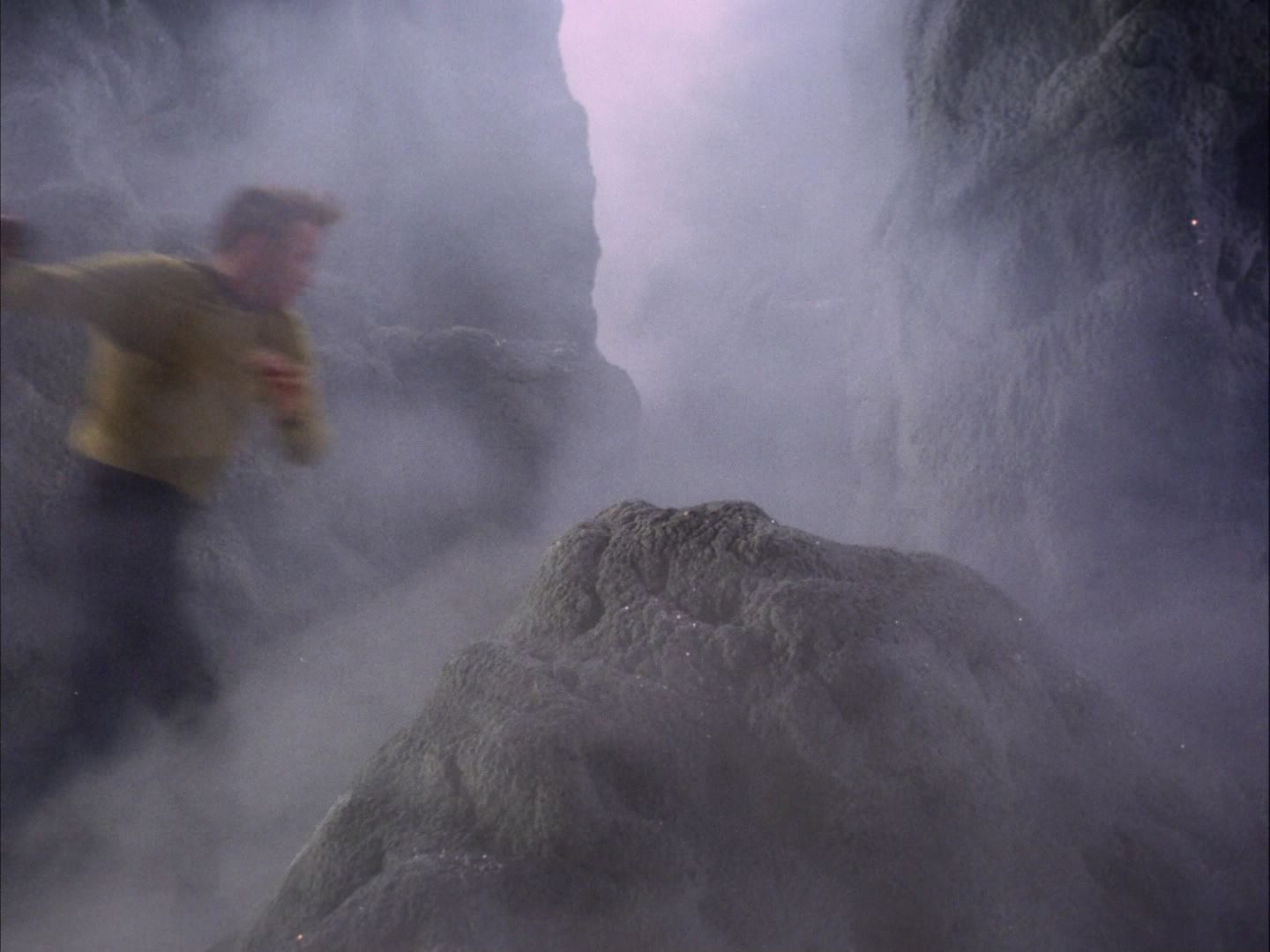 ariane179254_StarTrek_2x07_Catspaw_0548.jpg