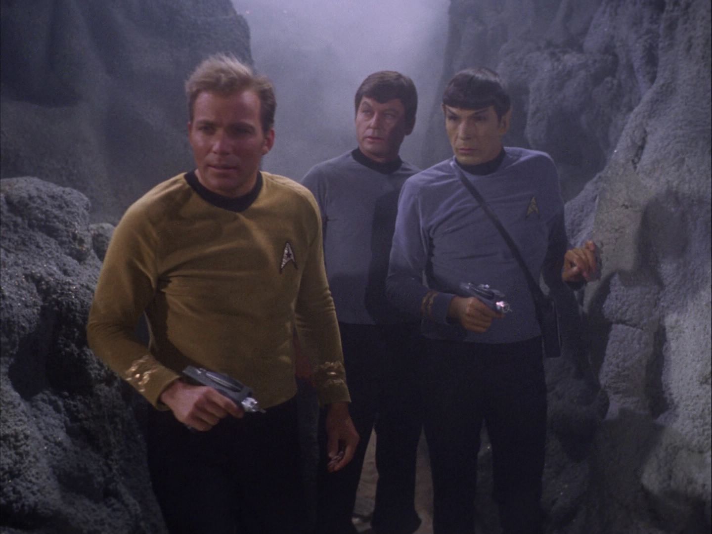 ariane179254_StarTrek_2x07_Catspaw_0576.jpg