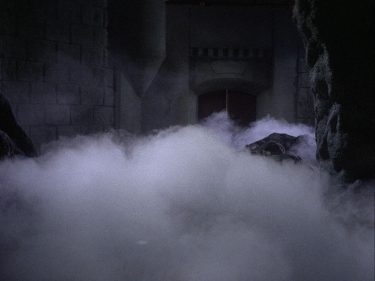 ariane179254_StarTrek_2x07_Catspaw_0599.jpg