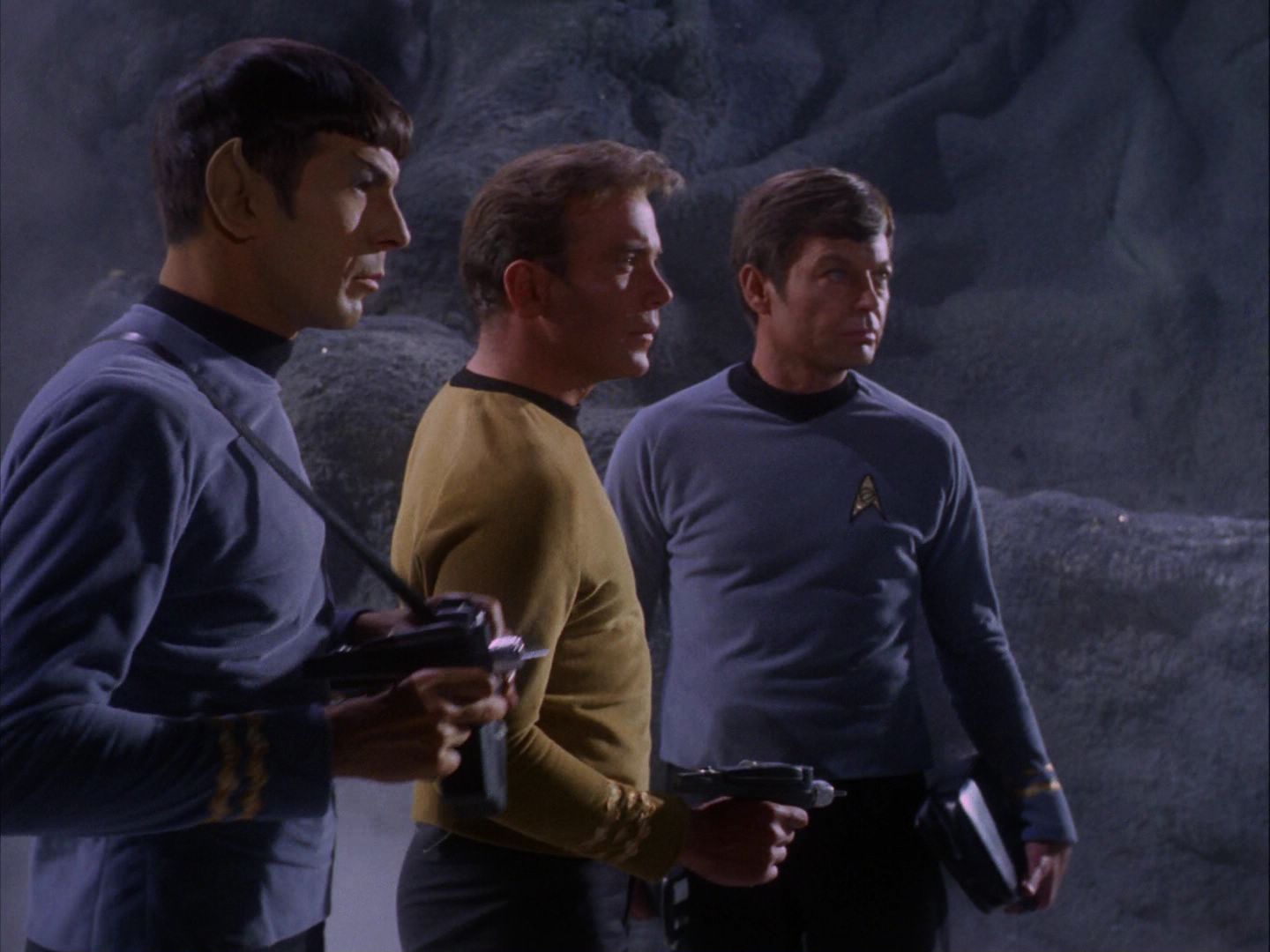 ariane179254_StarTrek_2x07_Catspaw_0609.jpg