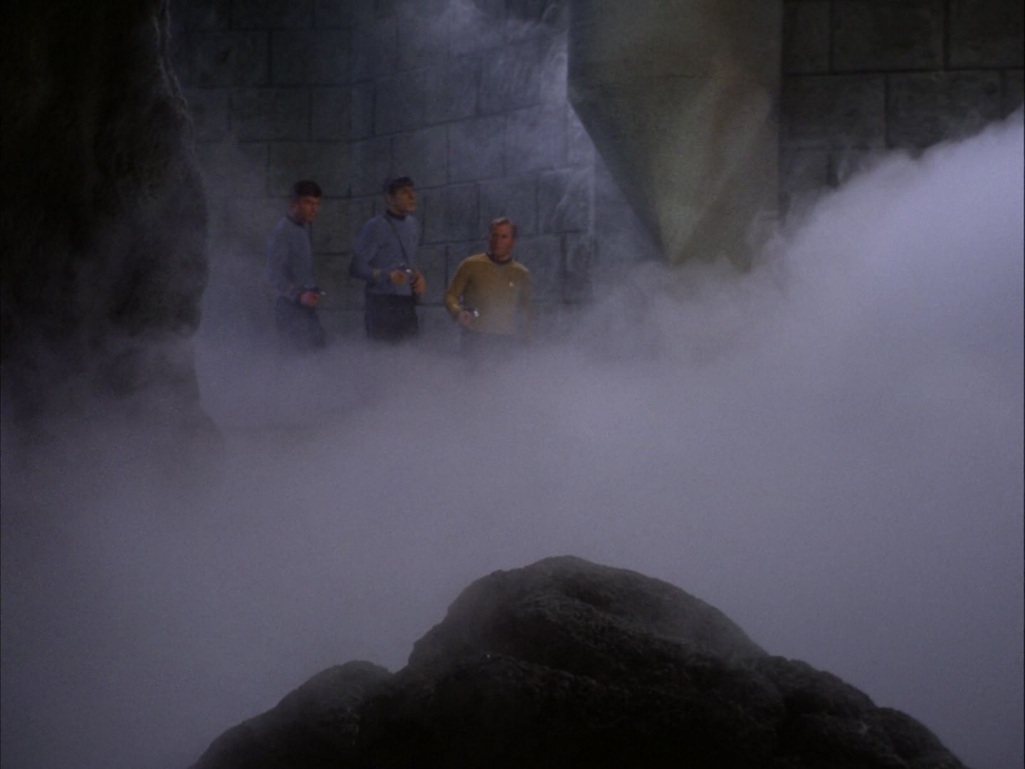 ariane179254_StarTrek_2x07_Catspaw_0692.jpg