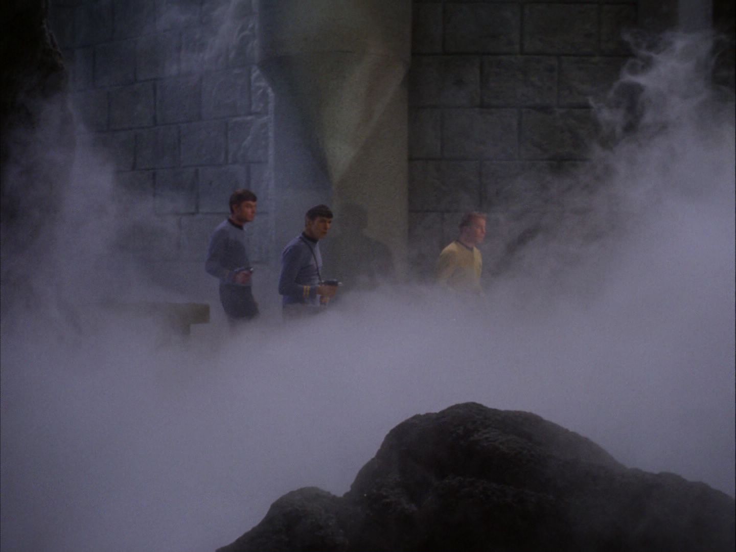 ariane179254_StarTrek_2x07_Catspaw_0703.jpg
