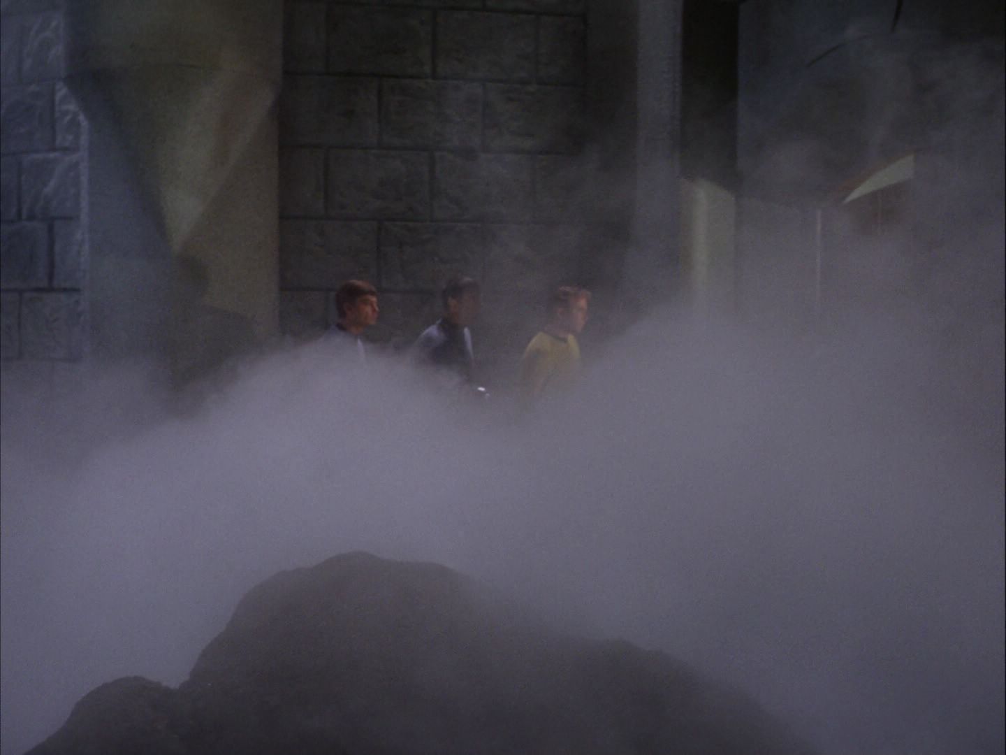 ariane179254_StarTrek_2x07_Catspaw_0710.jpg