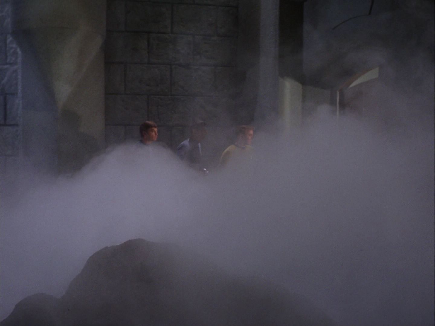 ariane179254_StarTrek_2x07_Catspaw_0711.jpg
