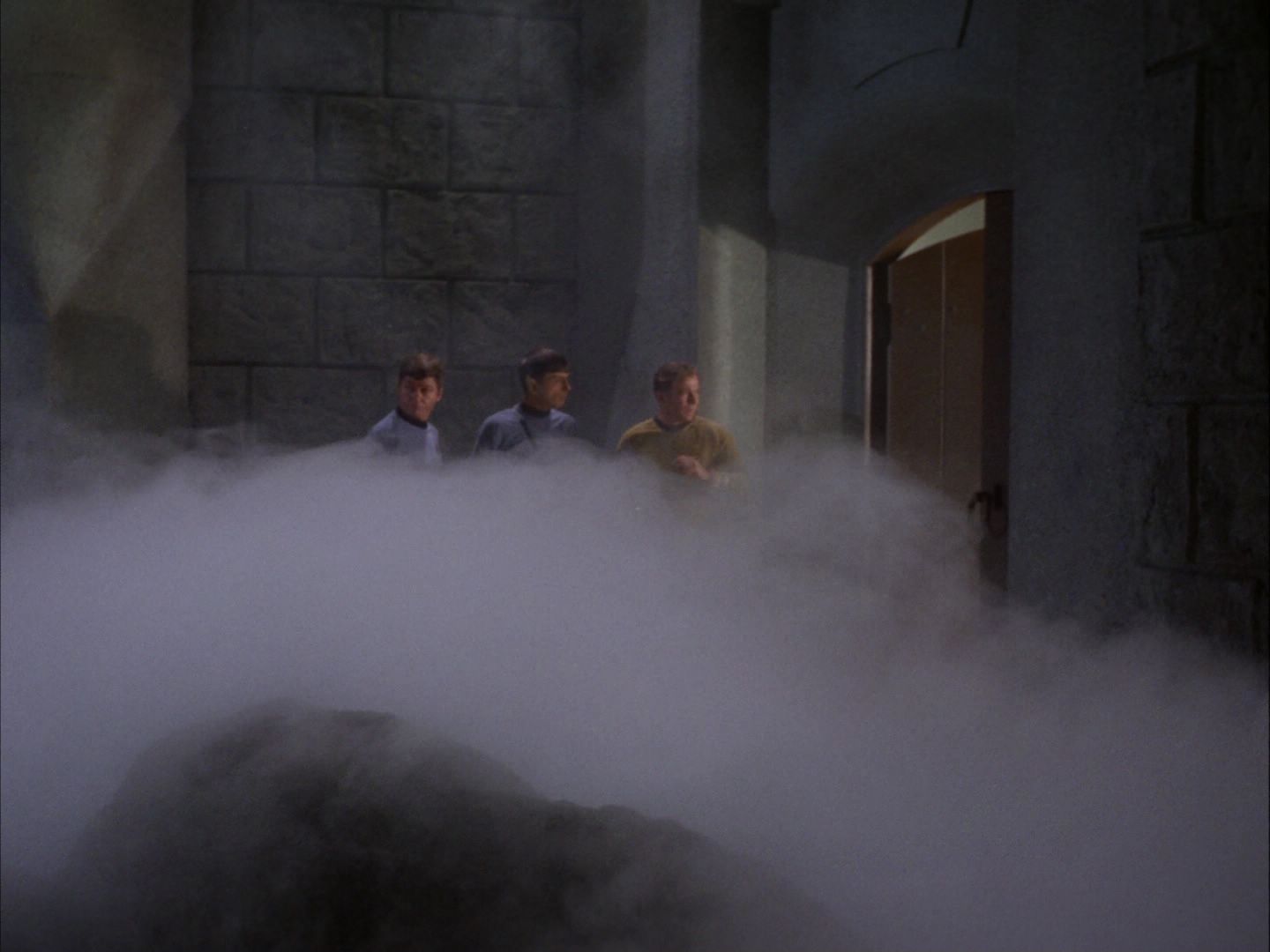 ariane179254_StarTrek_2x07_Catspaw_0719.jpg