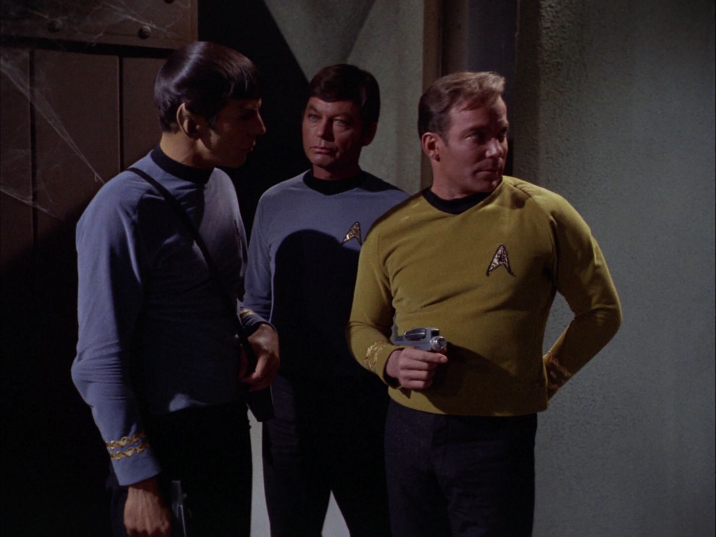 ariane179254_StarTrek_2x07_Catspaw_0759.jpg