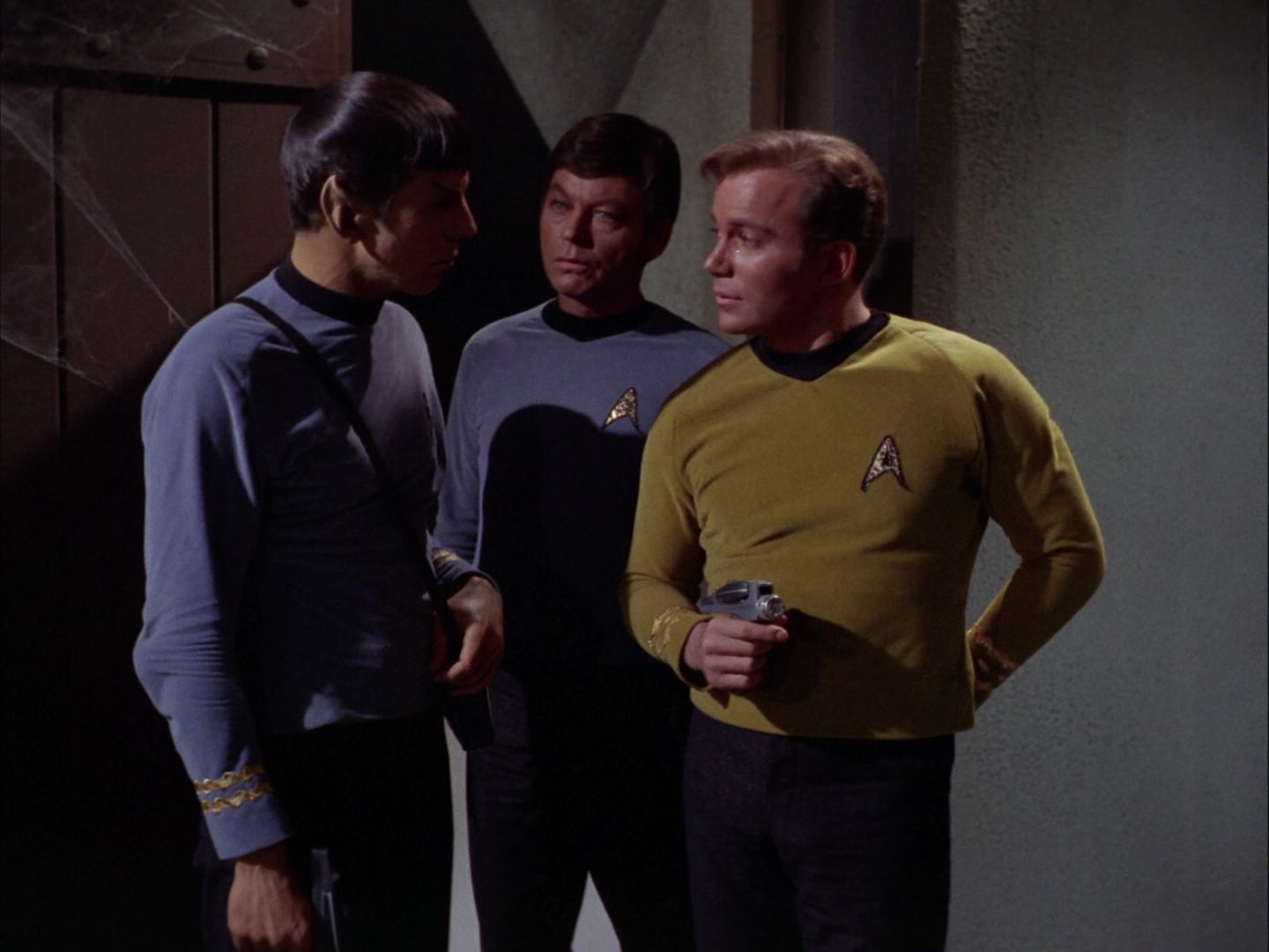 ariane179254_StarTrek_2x07_Catspaw_0763.jpg