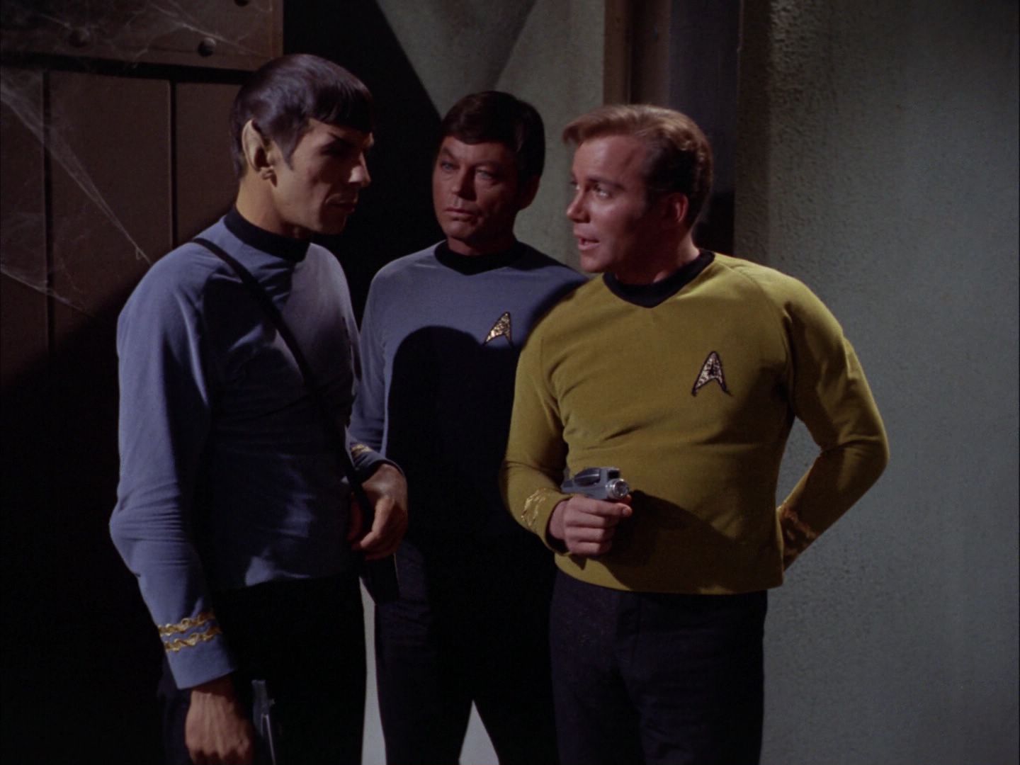 ariane179254_StarTrek_2x07_Catspaw_0764.jpg