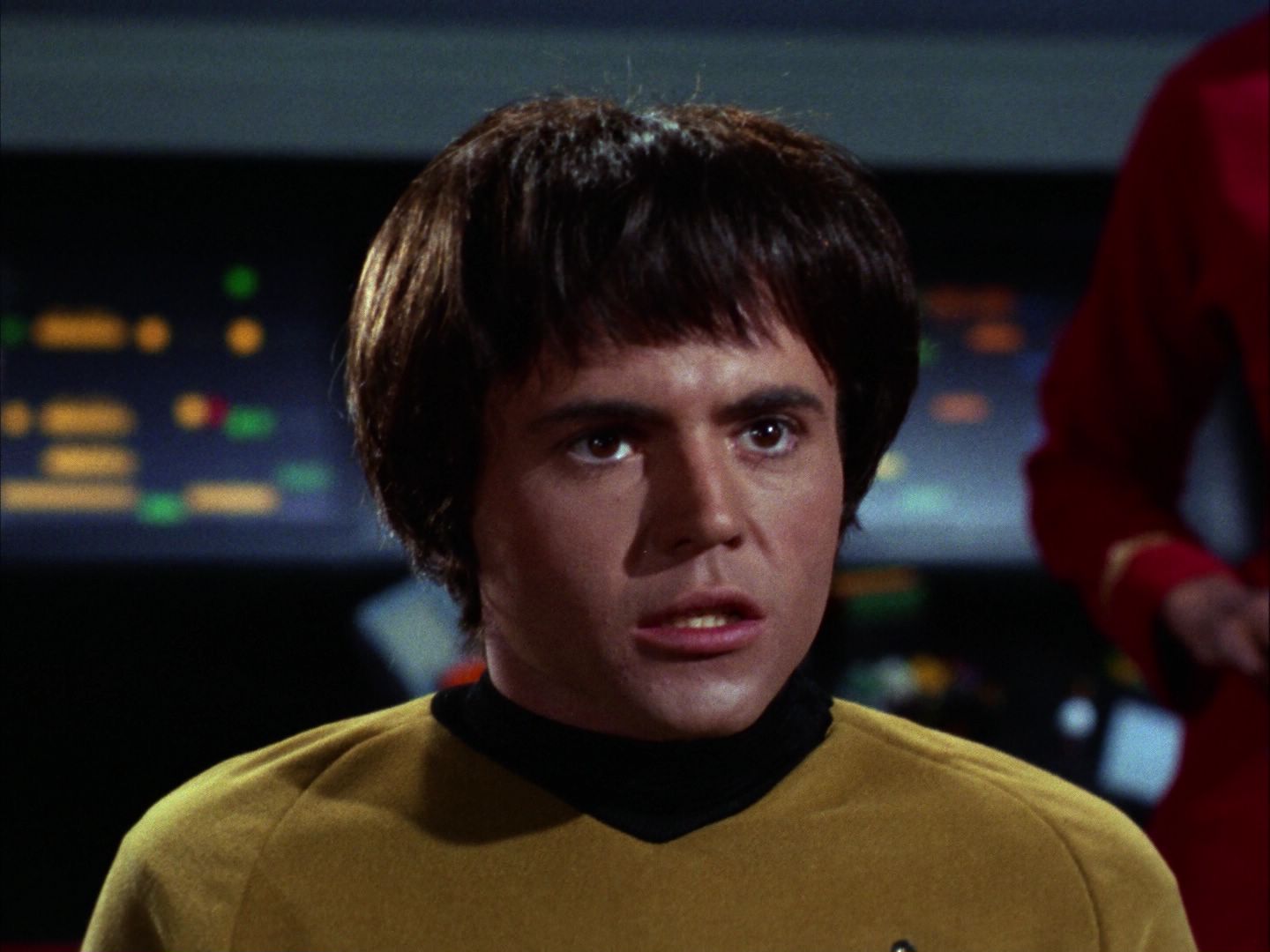 ariane179254_StarTrek_2x07_Catspaw_0796.jpg