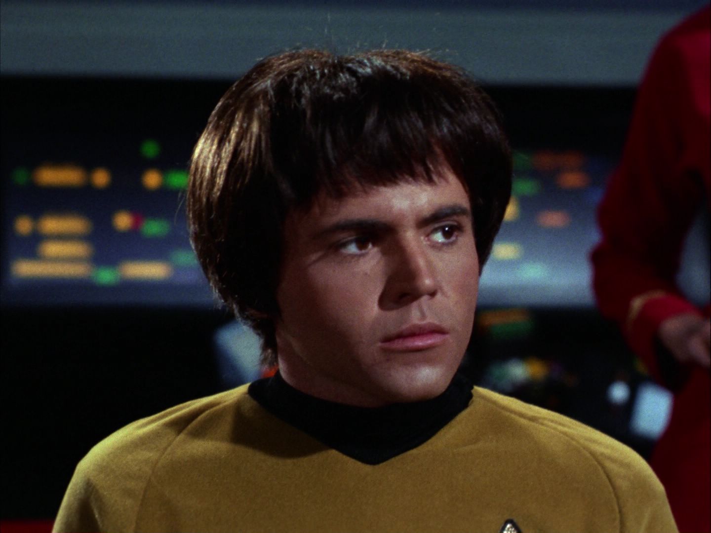 ariane179254_StarTrek_2x07_Catspaw_0816.jpg