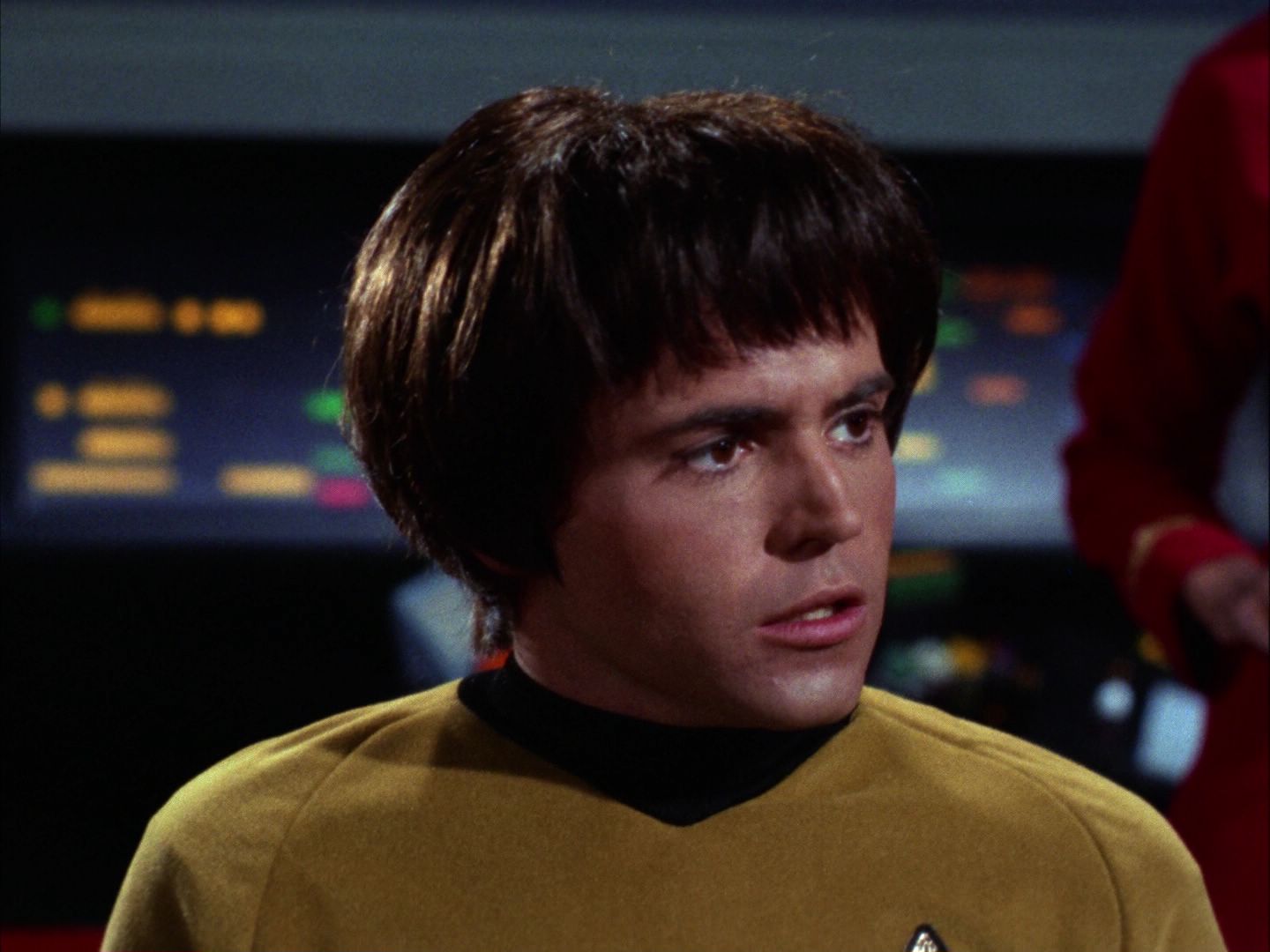 ariane179254_StarTrek_2x07_Catspaw_0822.jpg