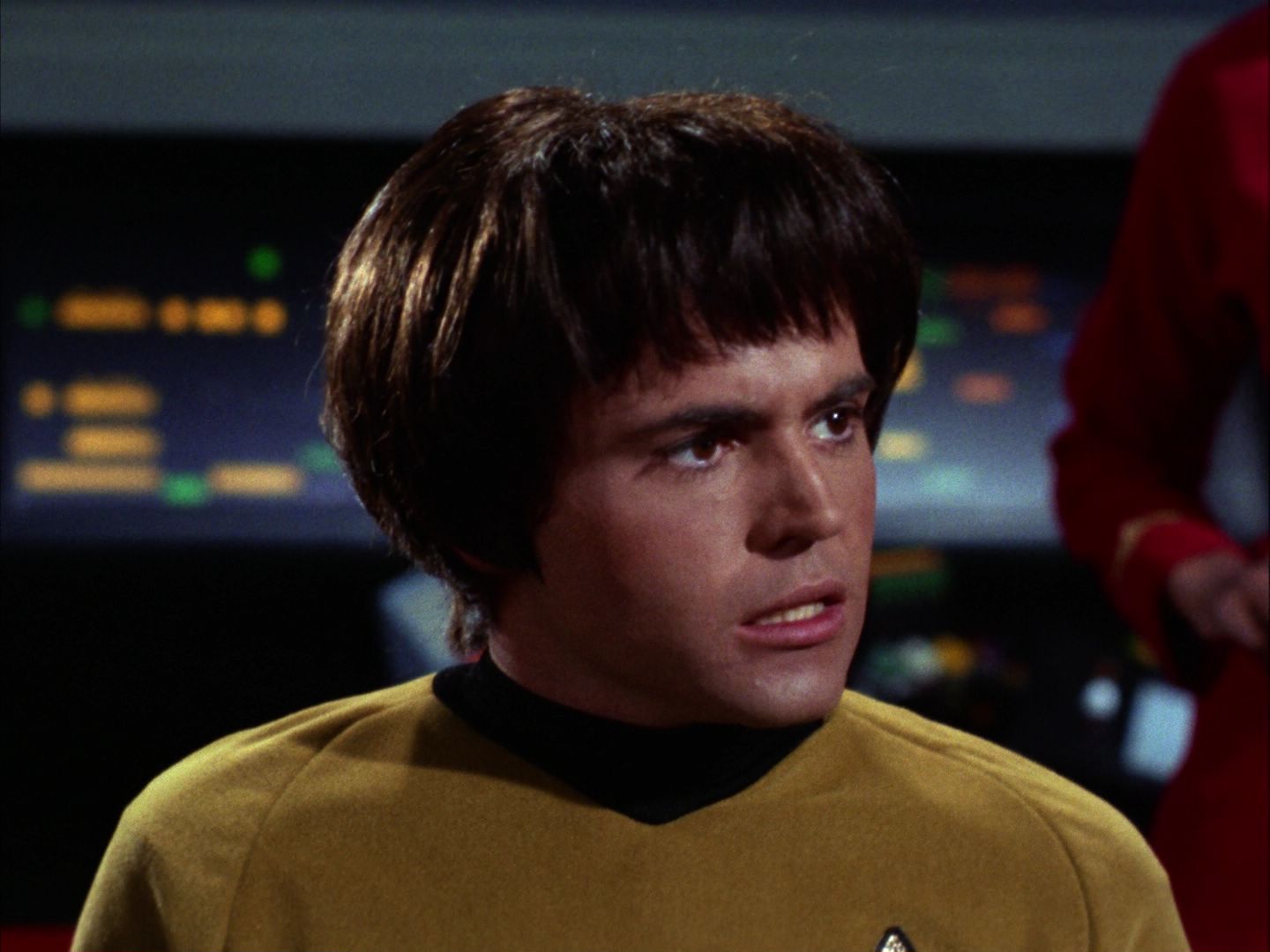 ariane179254_StarTrek_2x07_Catspaw_0825.jpg
