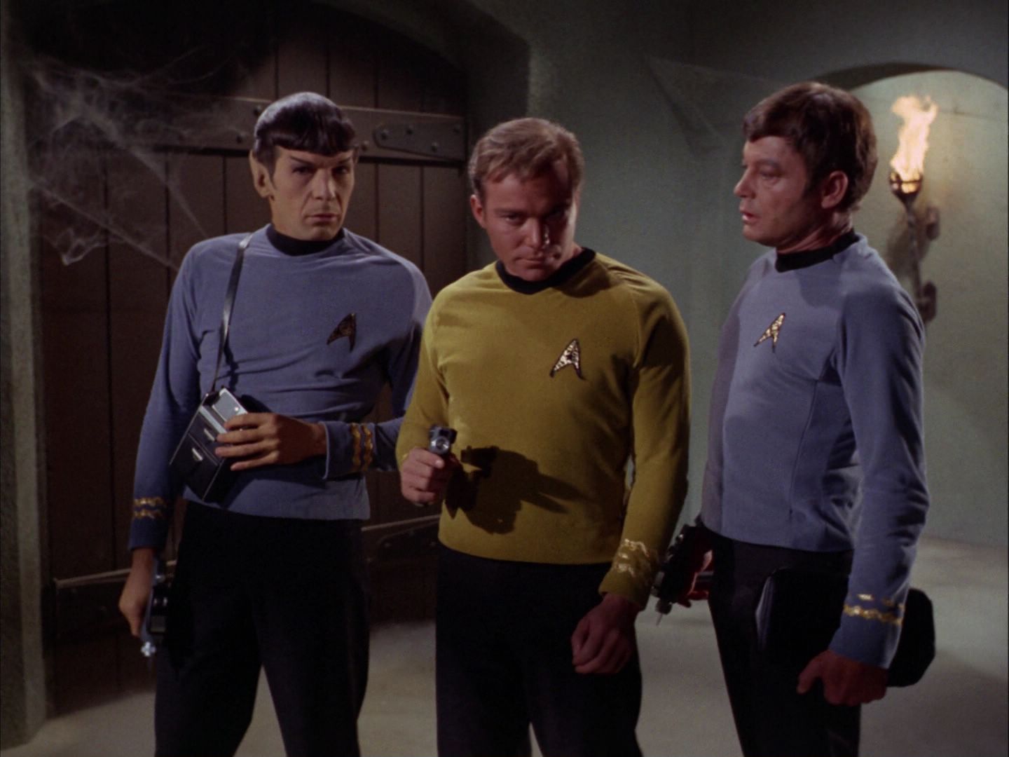 ariane179254_StarTrek_2x07_Catspaw_0848.jpg