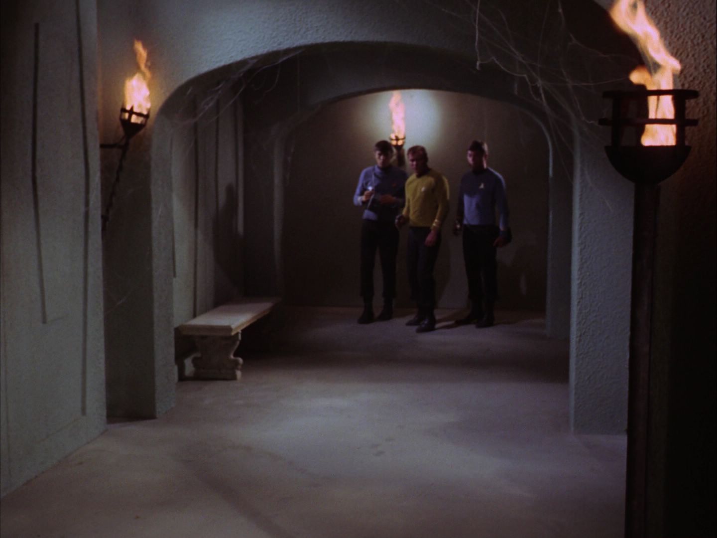 ariane179254_StarTrek_2x07_Catspaw_0871.jpg
