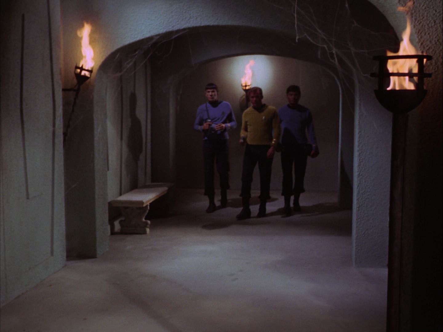 ariane179254_StarTrek_2x07_Catspaw_0874.jpg