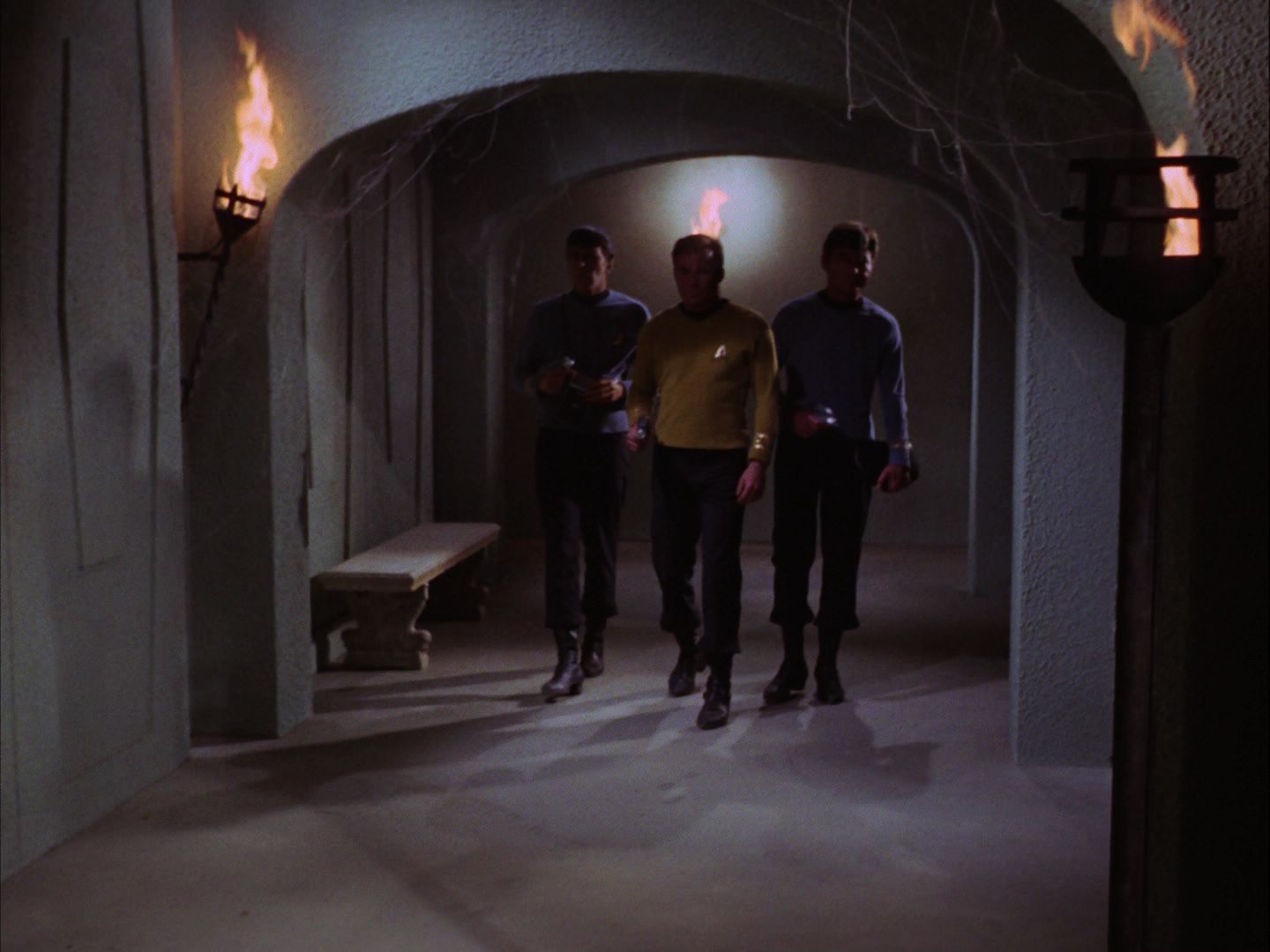 ariane179254_StarTrek_2x07_Catspaw_0878.jpg