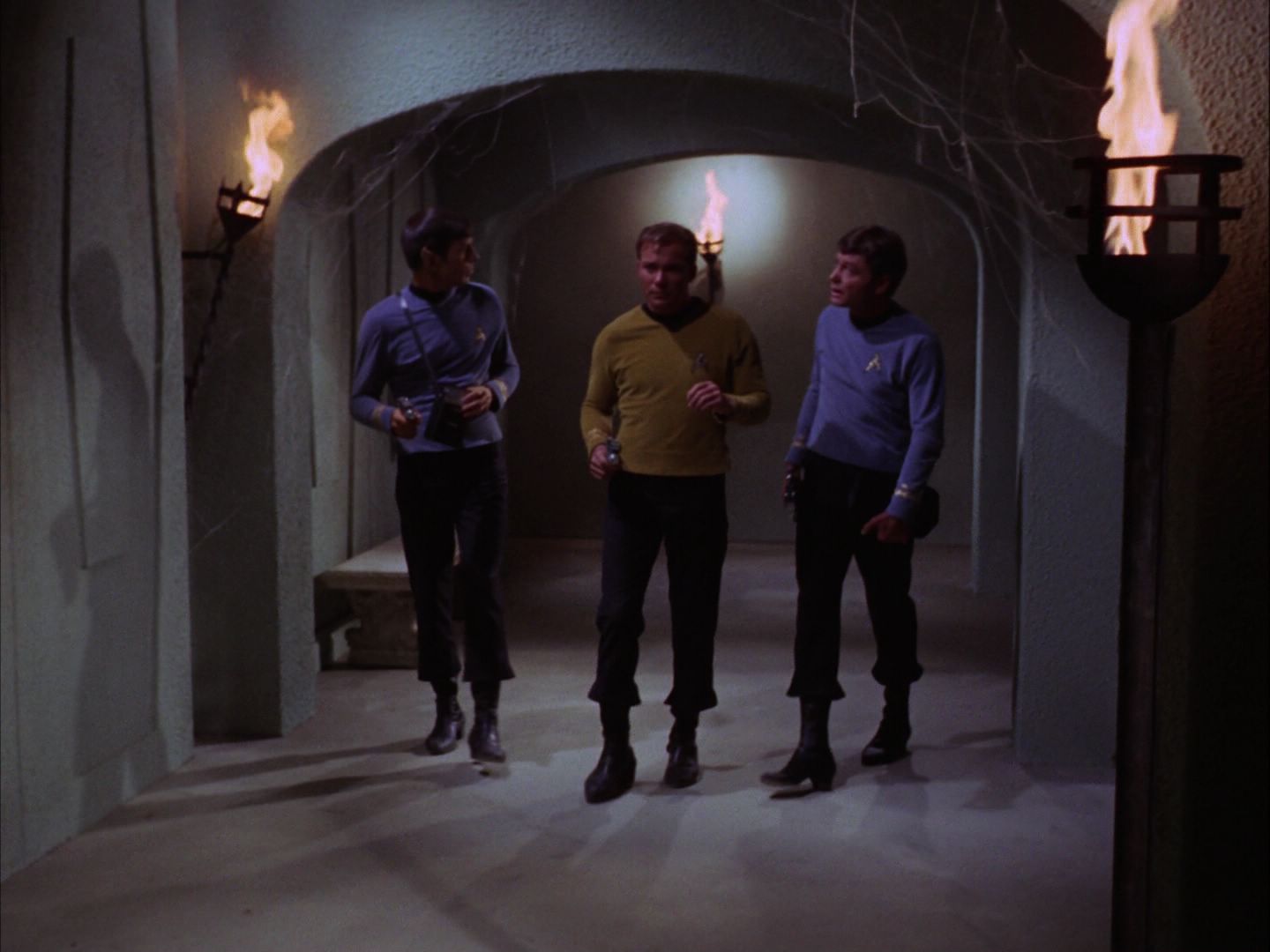 ariane179254_StarTrek_2x07_Catspaw_0881.jpg