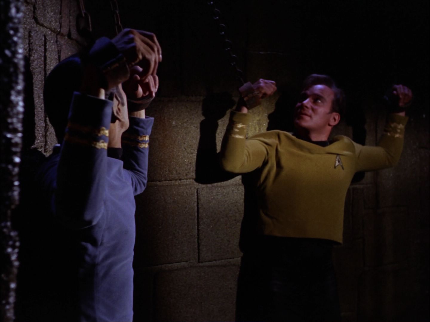 ariane179254_StarTrek_2x07_Catspaw_0961.jpg