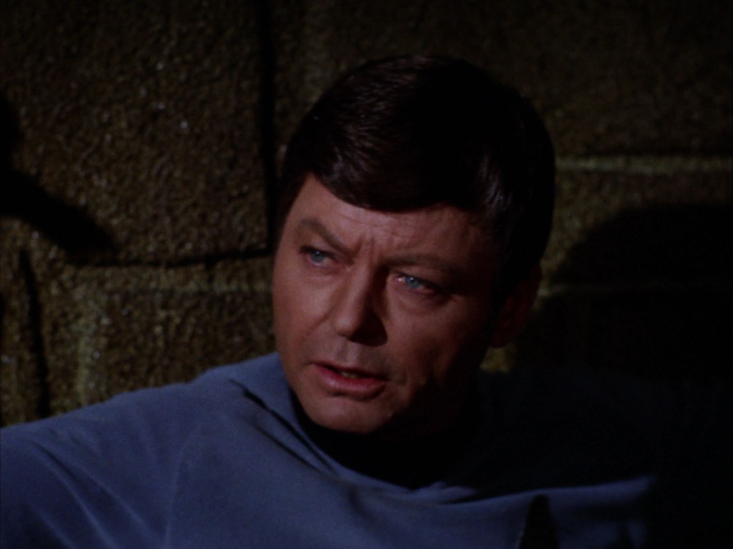 ariane179254_StarTrek_2x07_Catspaw_0983.jpg