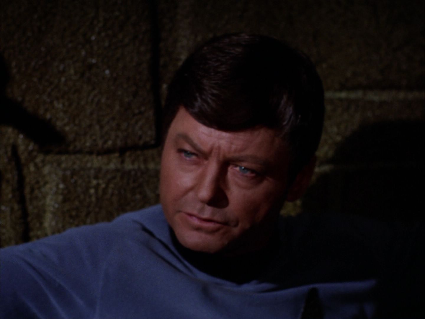 ariane179254_StarTrek_2x07_Catspaw_0984.jpg
