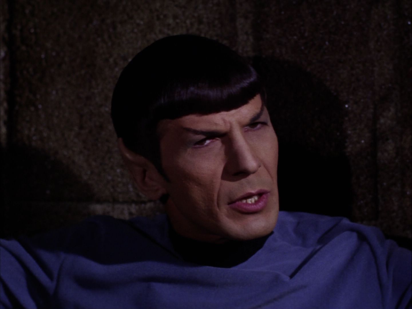 ariane179254_StarTrek_2x07_Catspaw_0994.jpg